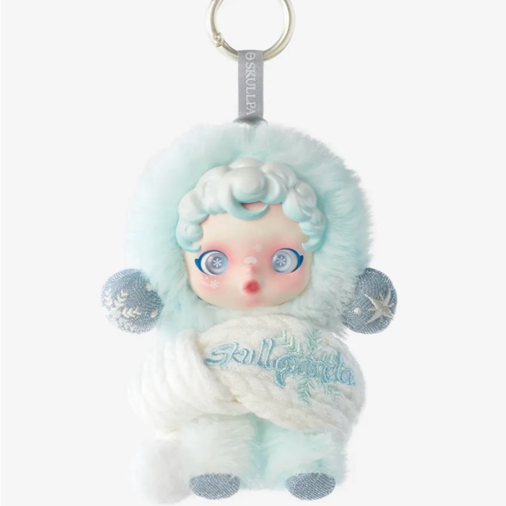 SKULLPANDA Winter Symphony Series Song of Snow With Box.